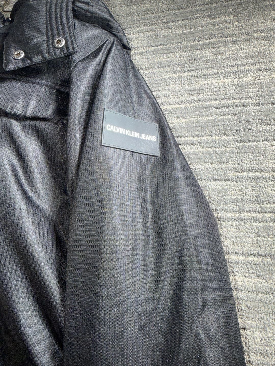 Calvin Klein Jeans Men’s Black Hooded Parka Jacket with Fleece Lining Size L 4