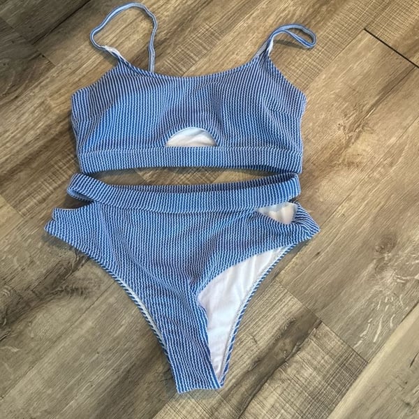 Striped Bikini Top & High-Waisted Cutout Bottoms Set