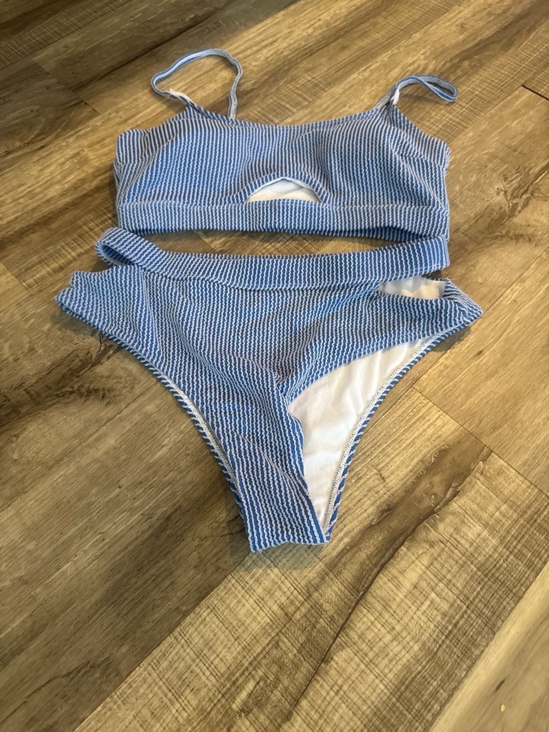 Striped Bikini Top & High-Waisted Cutout Bottoms Set 2