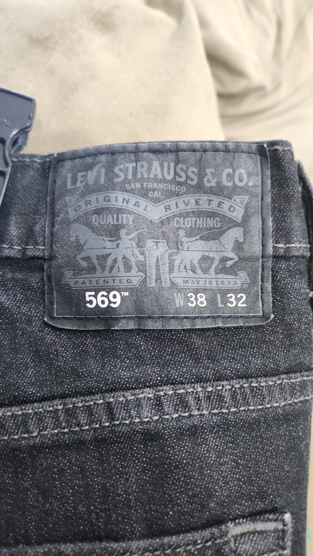 Levi's 569 Loose Straight Fit Black Jeans 38x32 4