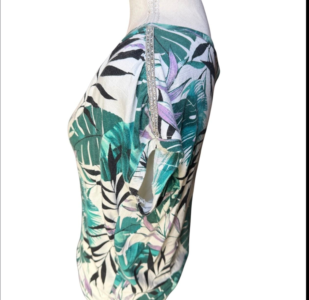 Jennifer Lopez Tropical Leaf Print Blouse Rhinestone Shoulder Small 3