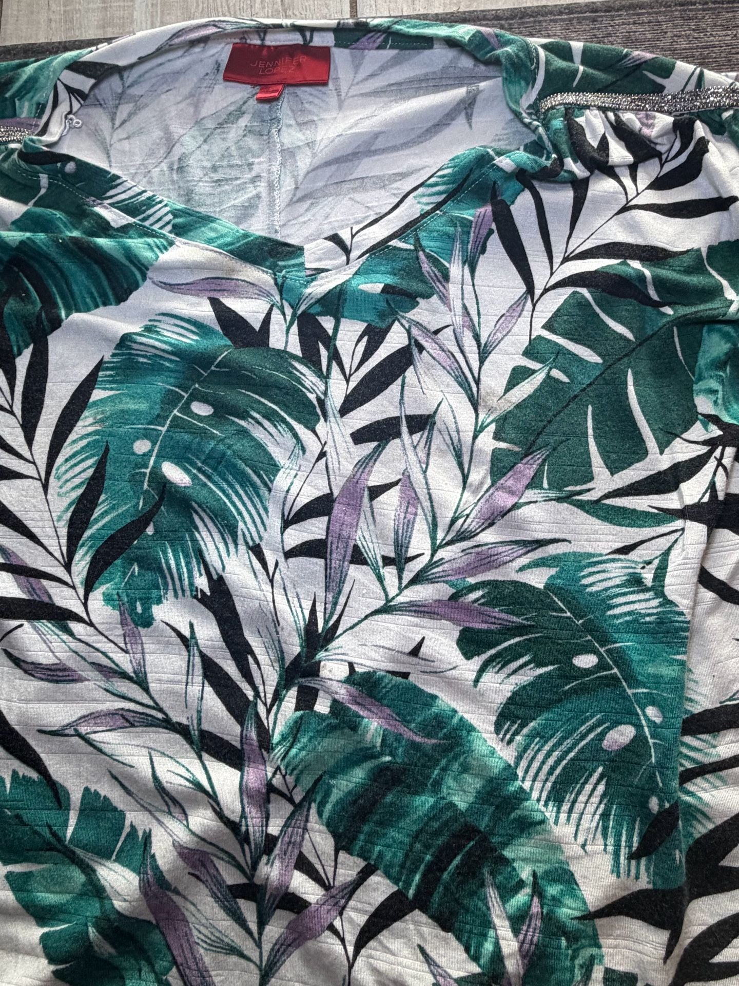 Jennifer Lopez Tropical Leaf Print Blouse Rhinestone Shoulder Small 8