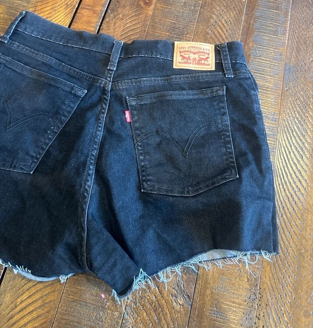 Levi's High Rise Denim Shorts Black Raw Hem Size 32 6