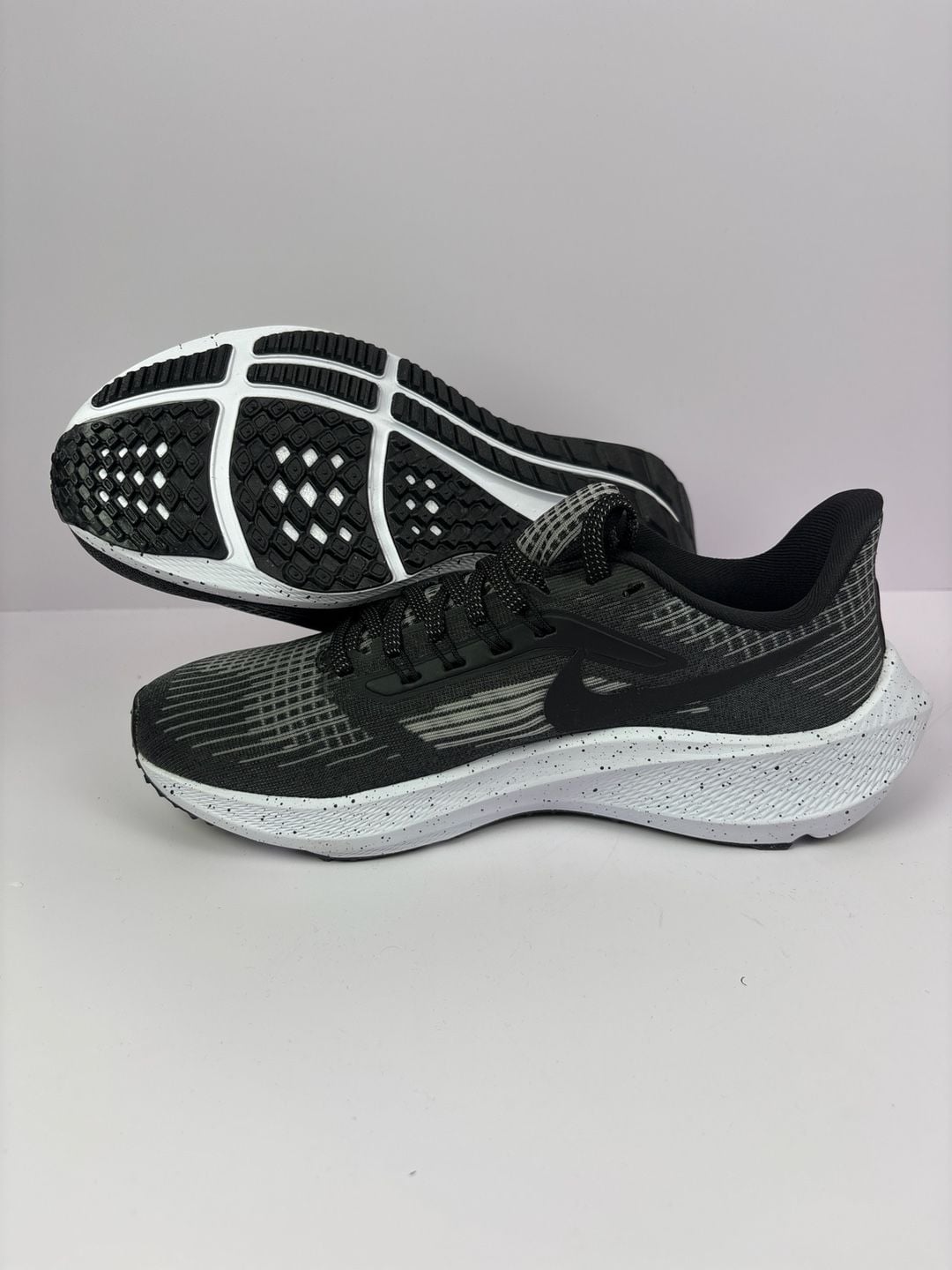 Nike Air Zoom Pegasus 38 Black White Speckled Running Shoes 6