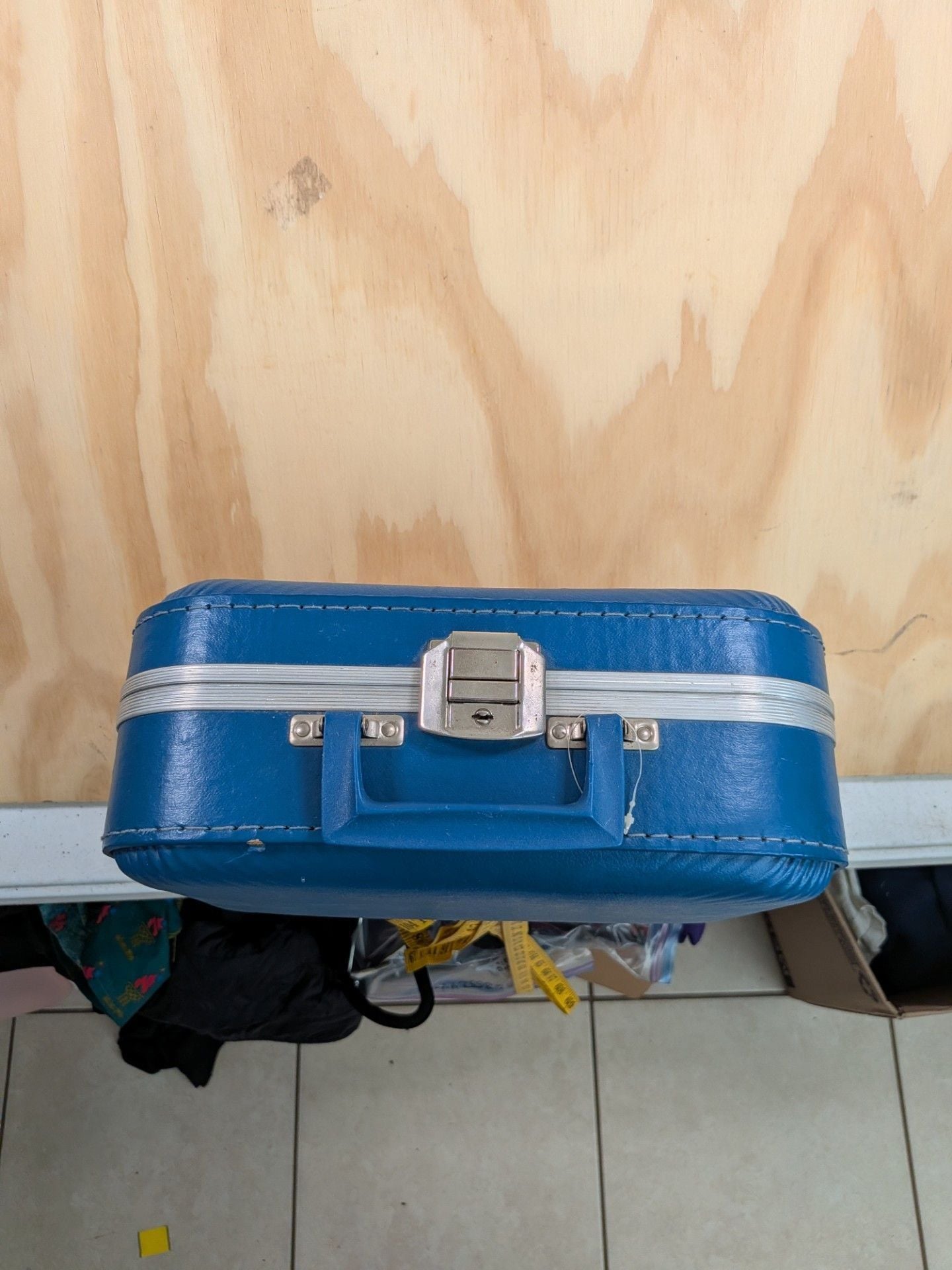 Vintage I'm Going To Grandma's Blue Child's Suitcase Train Graphic 5