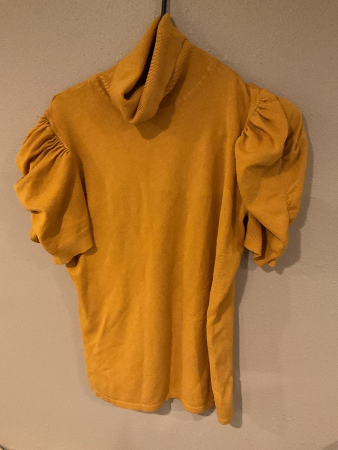 80 Park Mustard Yellow Puff Short Sleeve Turtleneck Sweater Size L 4