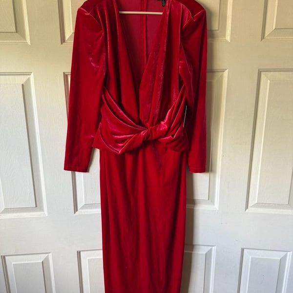 Eloquii Red Velvet Knot Front V-Neck Maxi Dress Size 16 NWT