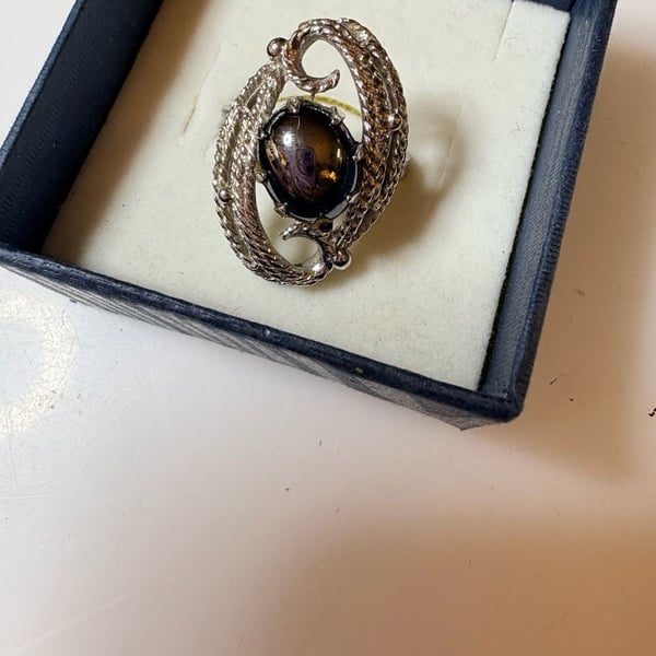 Sarah Coventry Vintage Midnight Magic Faux Black Star Sapphire Adjustable Ring