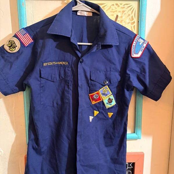 Boy Scouts of America Cub Scout Uniform Shirt Size 14 Navy Blue with Patches
