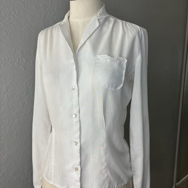 Jo Matthews Vintage White Linen Lace Trim Button Up Blouse