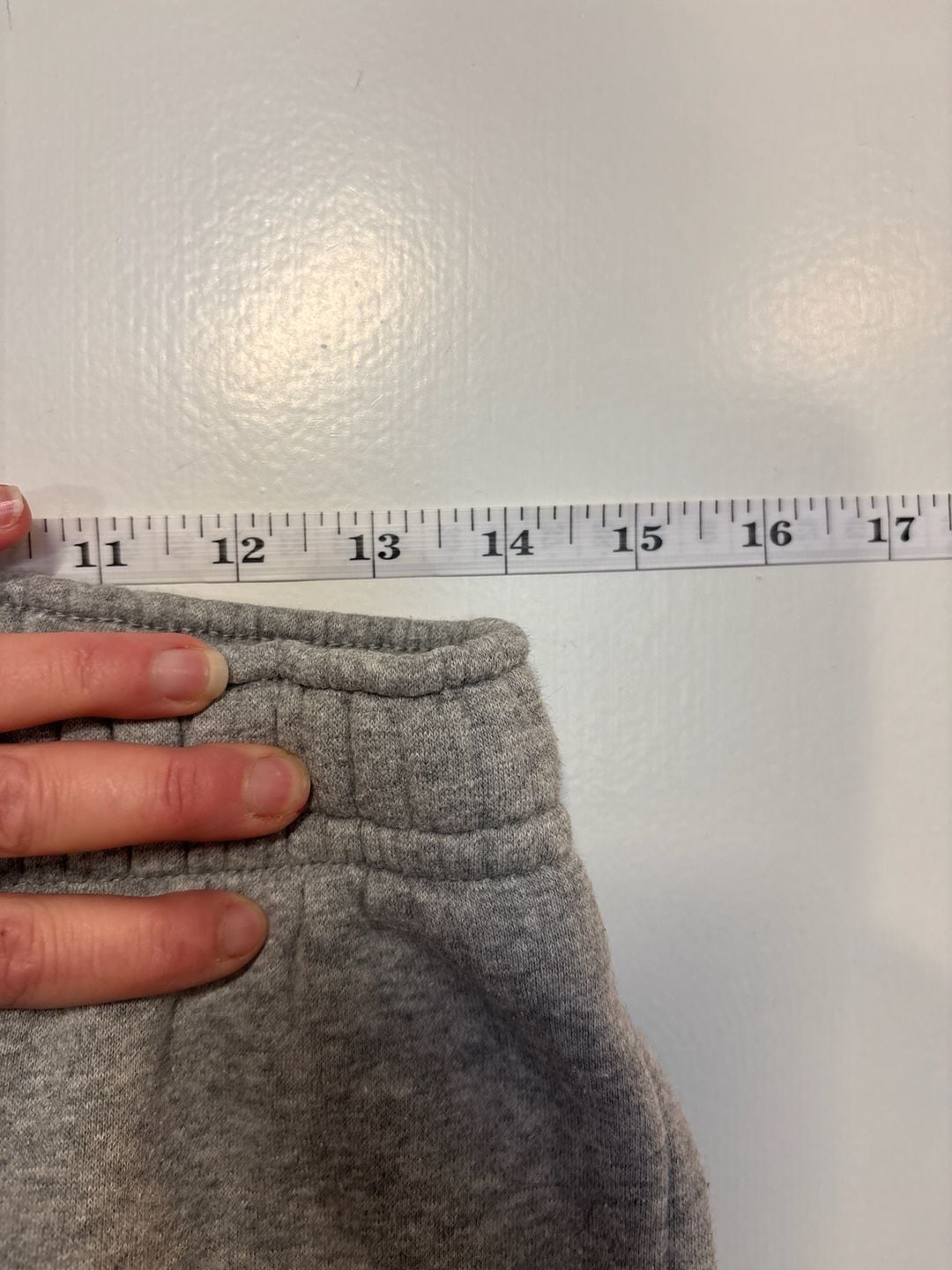 L: Nike Sportswear Club Fleece Gray Cargo Joggers M 4