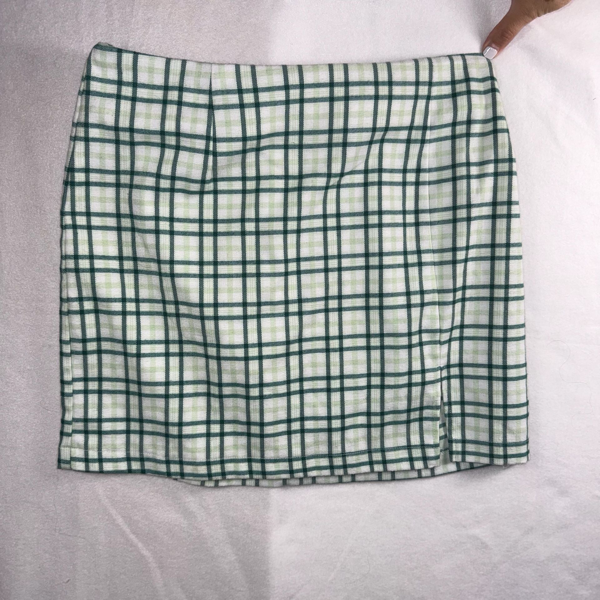 Wild Fable Green and White Plaid Mini Skirt with Side Slit Size 14 2