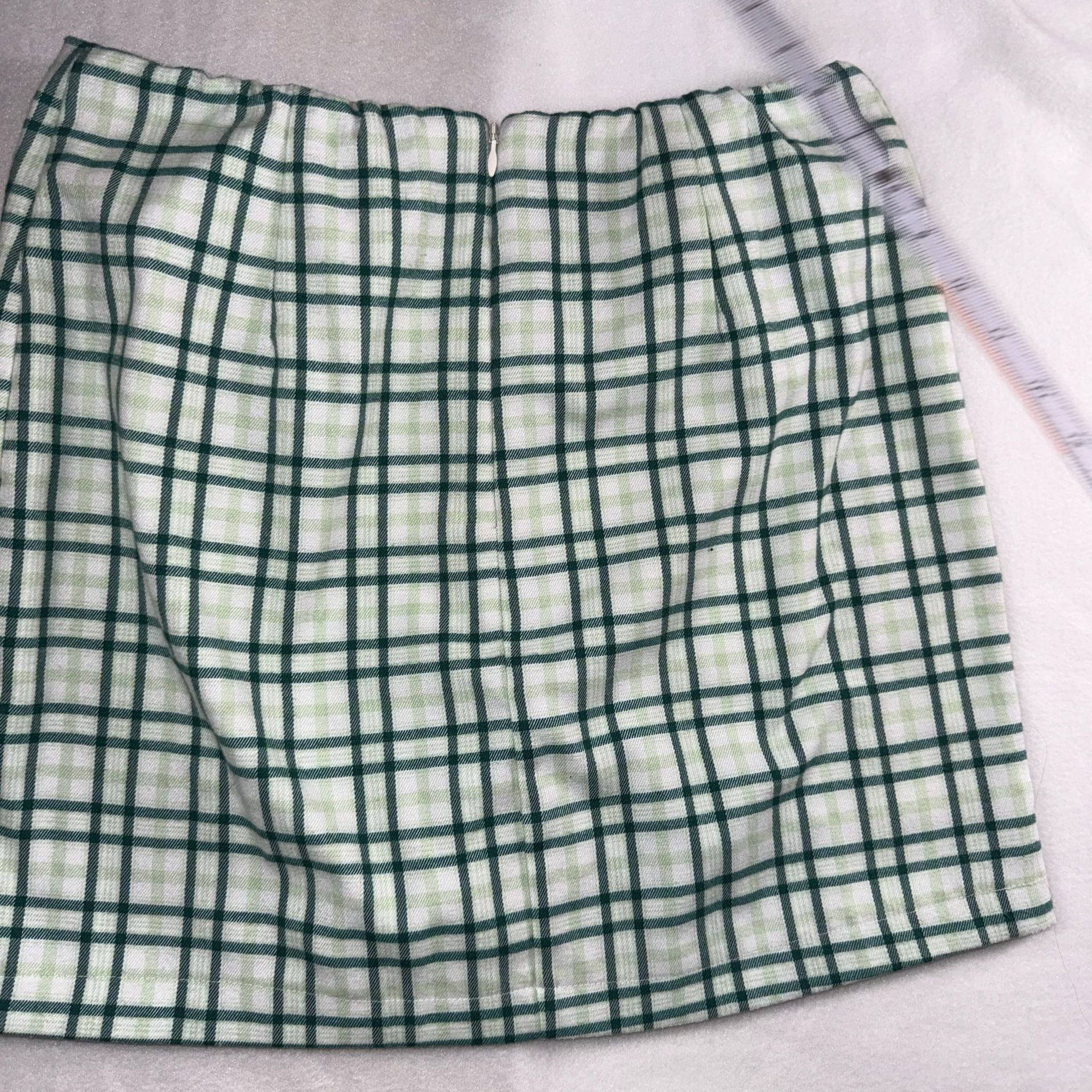 Wild Fable Green and White Plaid Mini Skirt with Side Slit Size 14 7