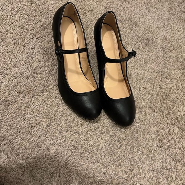 Chase + Chloe Kimmy-22 Black Mary Jane Mid-Heel Pumps