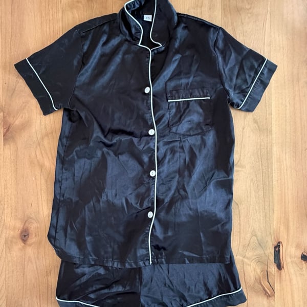 SHEIN Black Satin Short Sleeve Button Up Pajama Set with Contrast Piping