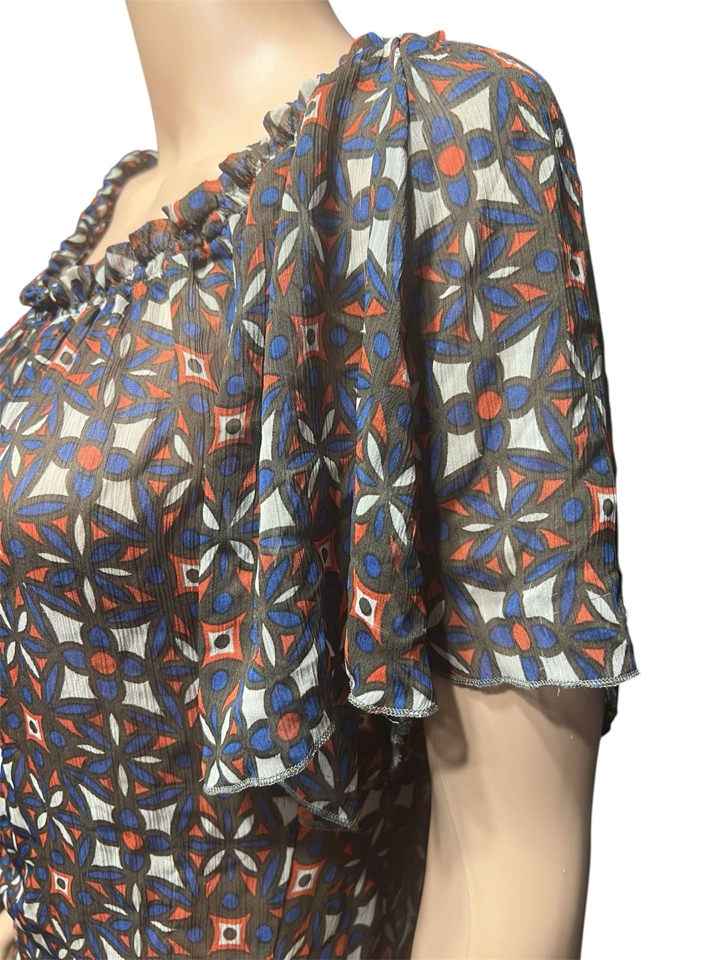 Rampage Geometric Floral Chiffon Peplum Top with Flutter Sleeves 4