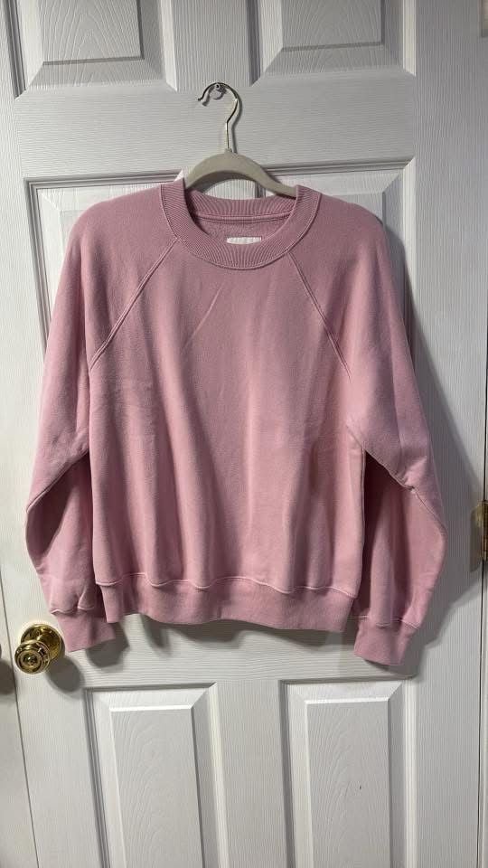 Abercrombie & Fitch Essential Raglan Crewneck Sweatshirt Pink 2