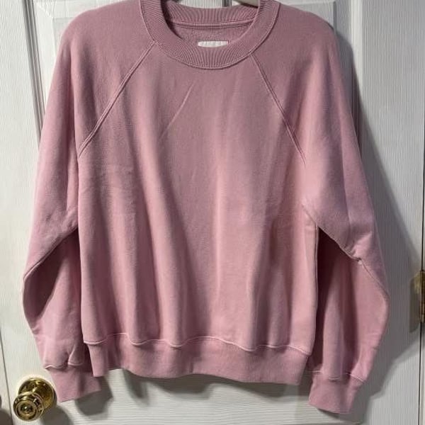 Abercrombie & Fitch Essential Raglan Crewneck Sweatshirt Pink