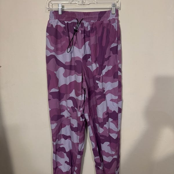 Forever 21 Purple Camo Drawstring Waist Jogger Pants