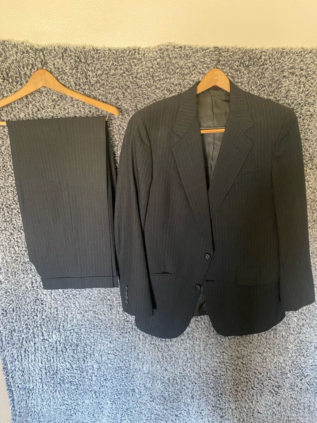 Hart Schaffner Marx Vintage Pinstripe Two-Piece Suit 9