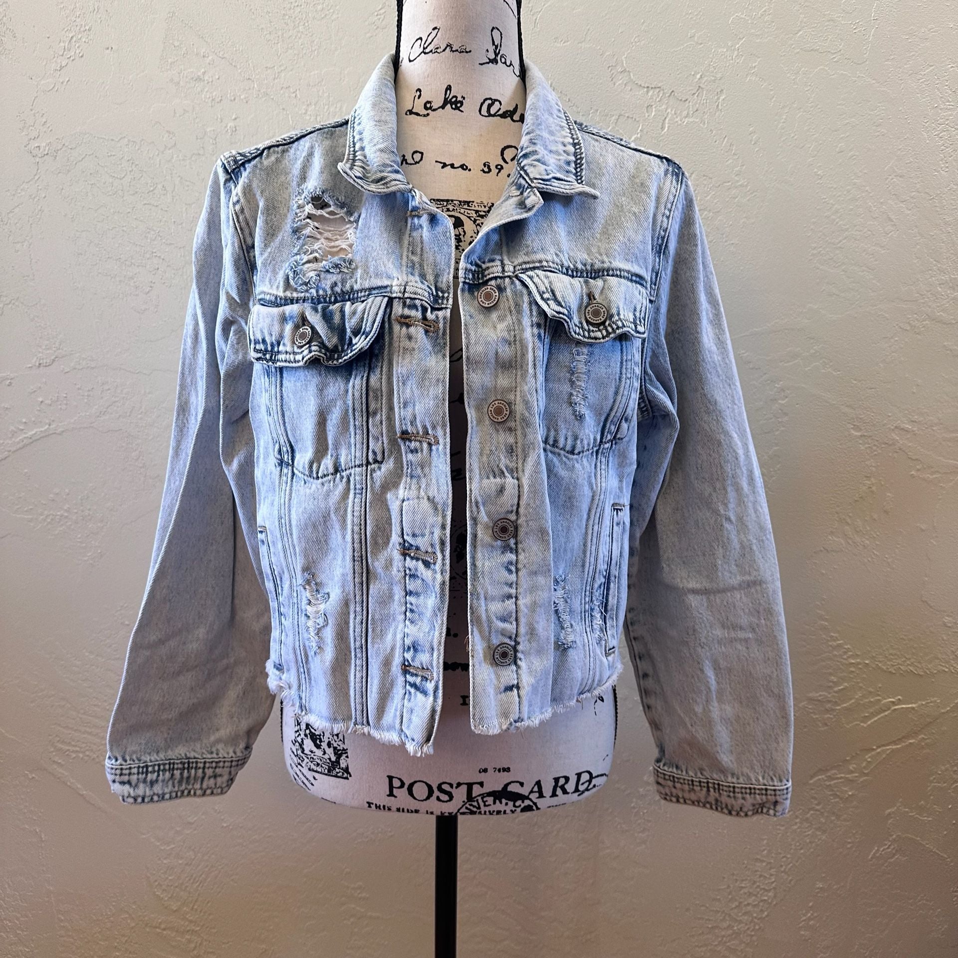KanCan Distressed Acid Wash Raw Hem Denim Trucker Jacket 3