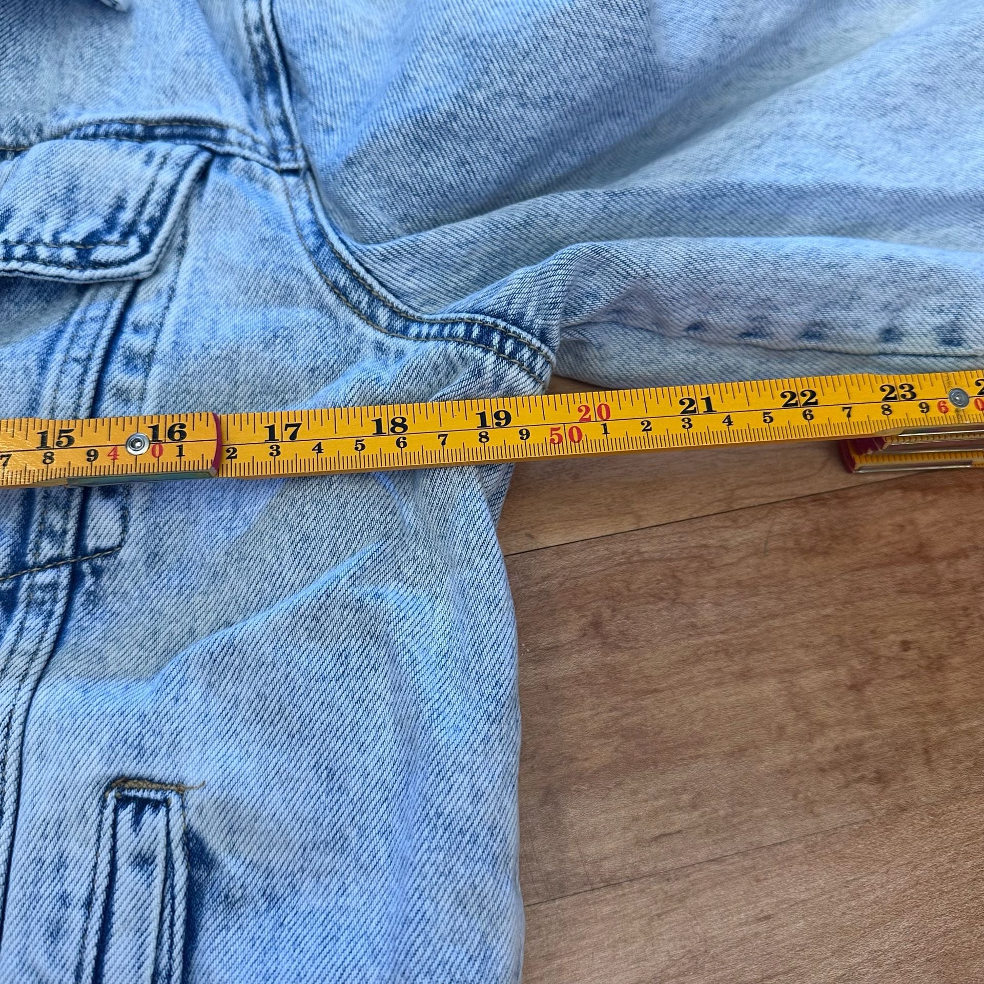 KanCan Distressed Acid Wash Raw Hem Denim Trucker Jacket 11