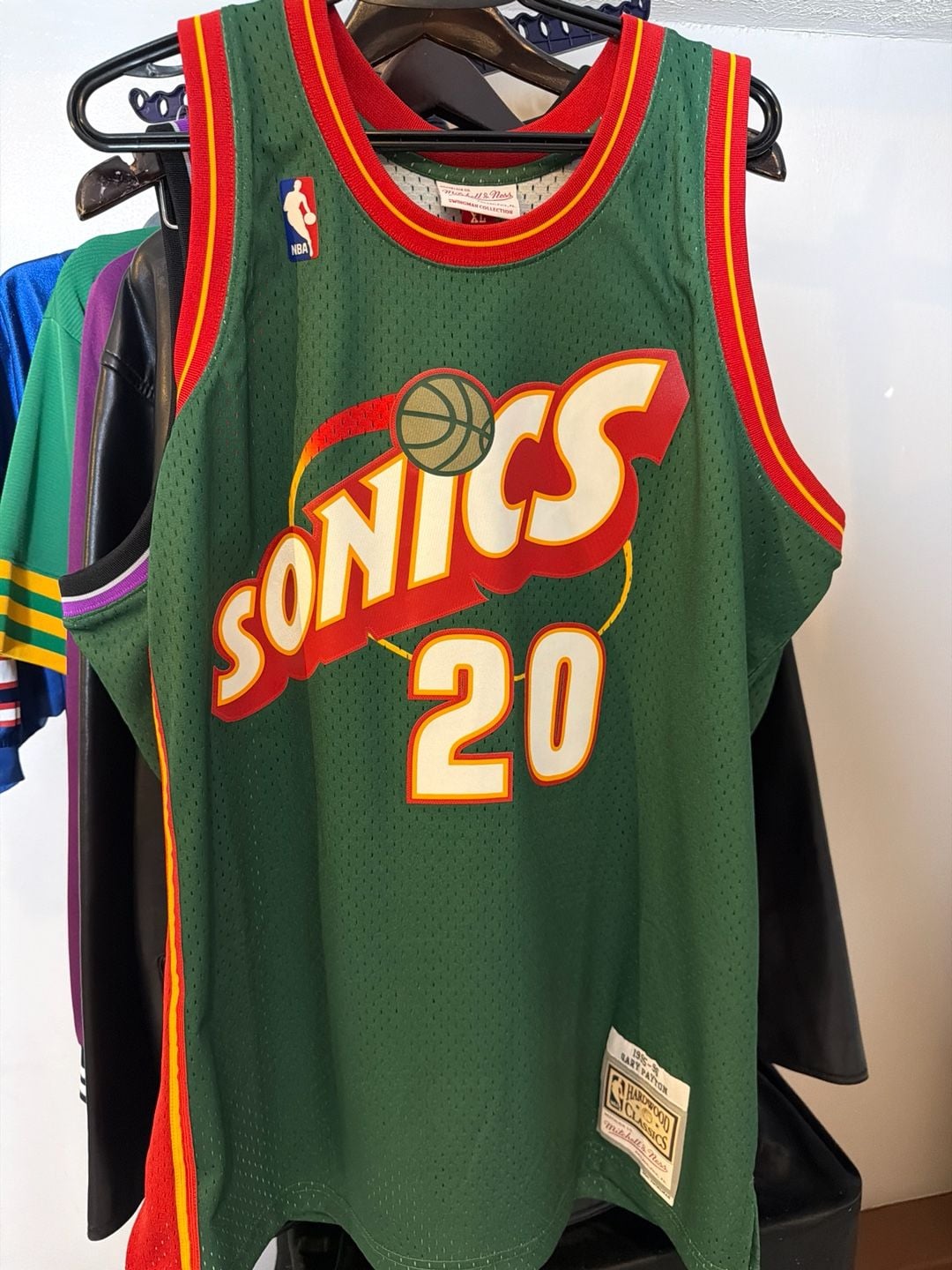 Mitchell & Ness Seattle SuperSonics 1995-96 Gary Payton Hardwood Classics Swingman Jersey 3