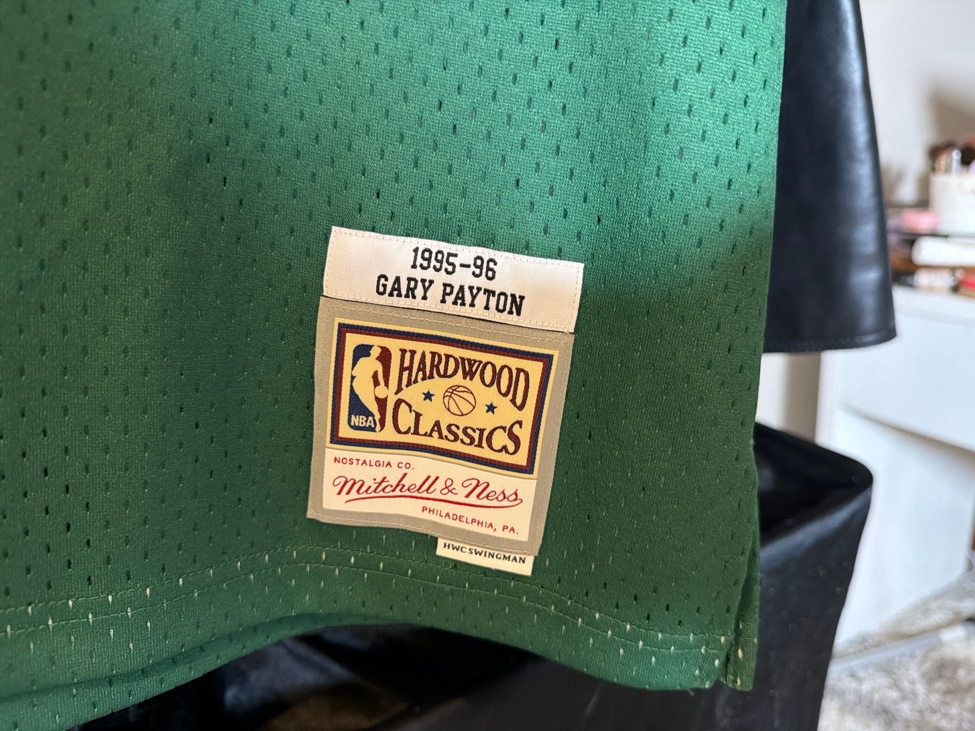 Mitchell & Ness Seattle SuperSonics 1995-96 Gary Payton Hardwood Classics Swingman Jersey 4