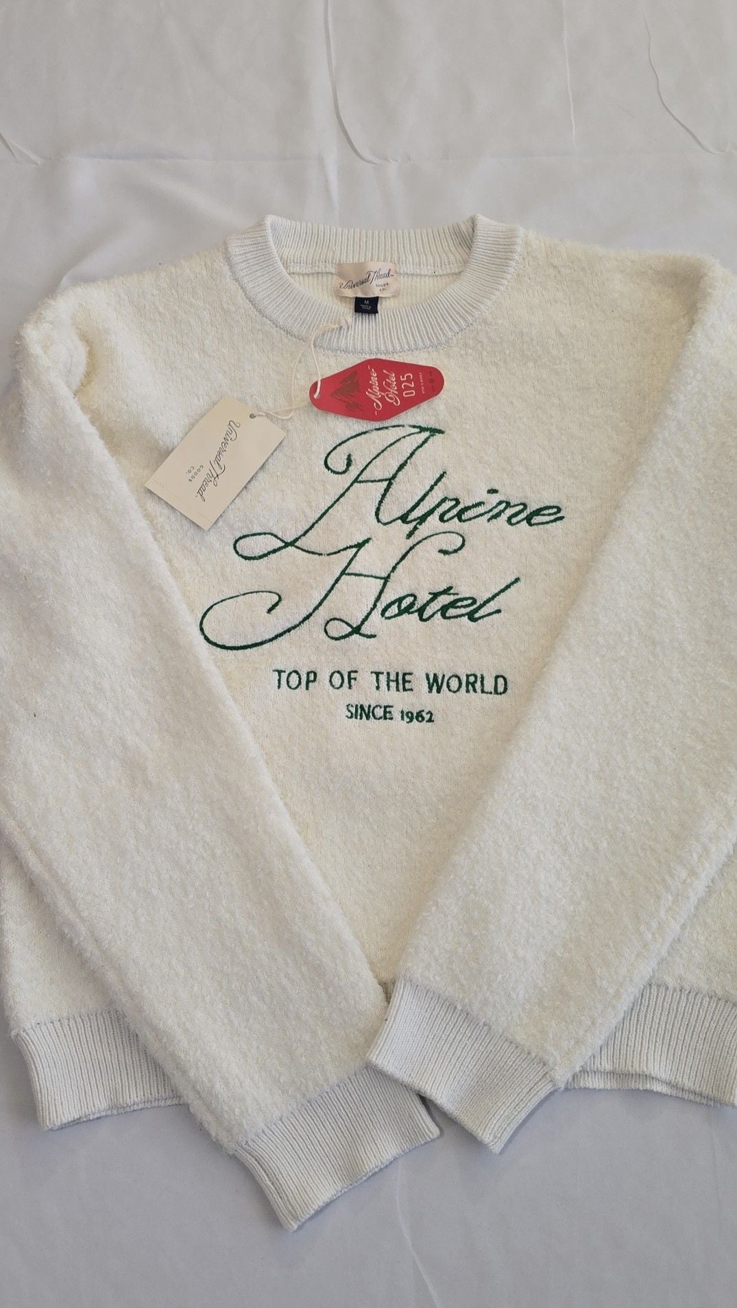 Universal Thread Alpine Hotel Top of the World Fuzzy Pullover Sweater 2