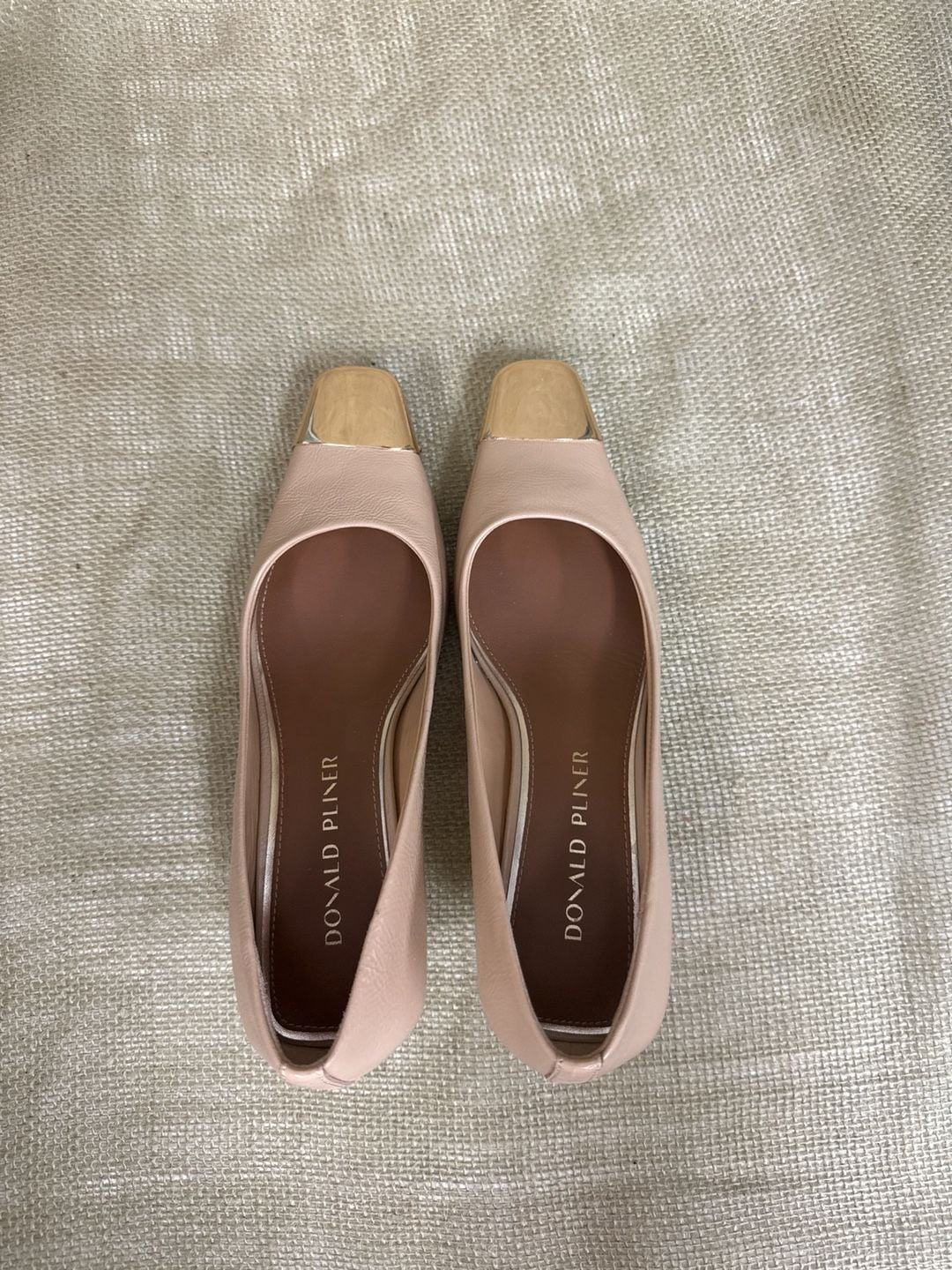 Donald Pliner Nude Patent Leather Metal Cap Toe Kitten Heels 2