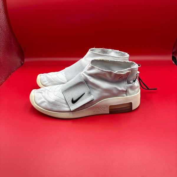 NIKE AIR FEAR OF GOD MOCCASIN PURE PLATINUM/BLACK SAIL - US MEN 8 WOMEN 9.5 193147867763