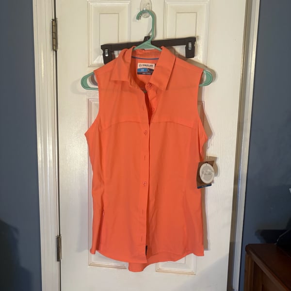 Magellan Outdoors Women's Fish Gear Sleeveless Button-Down Fishing Shirt