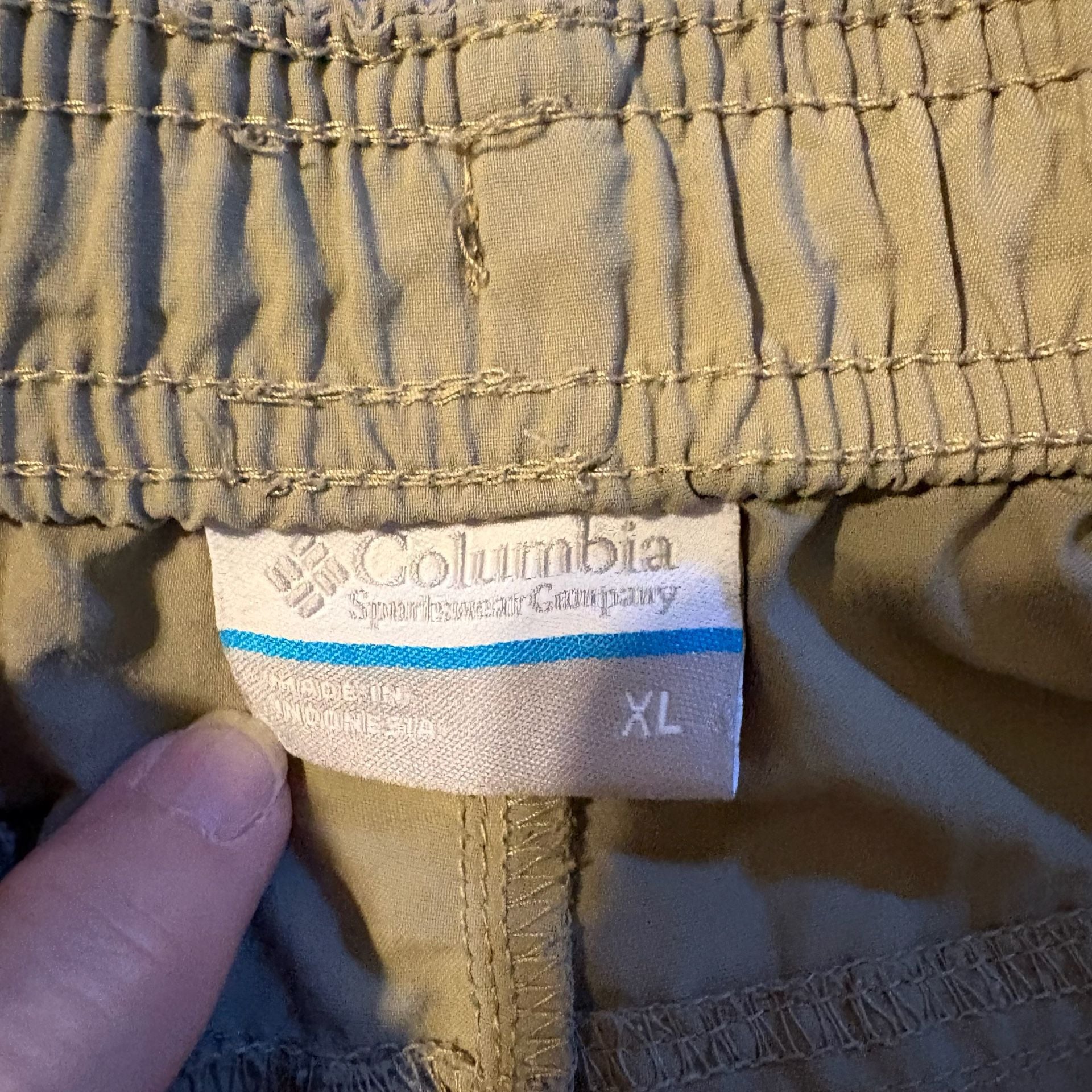 Columbia Women's Sandy River Cargo Shorts Wheat Tan Size XL 10