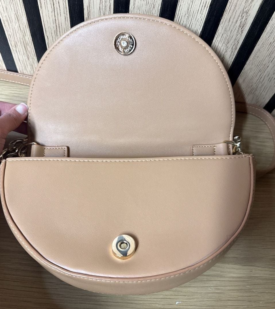 Tan Half Moon Quilted Crossbody Bag with Chunky Gold Chain Accent 7