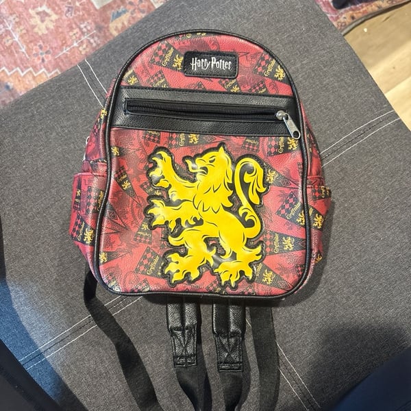Harry Potter Gryffindor Lion Crest Mini Backpack
