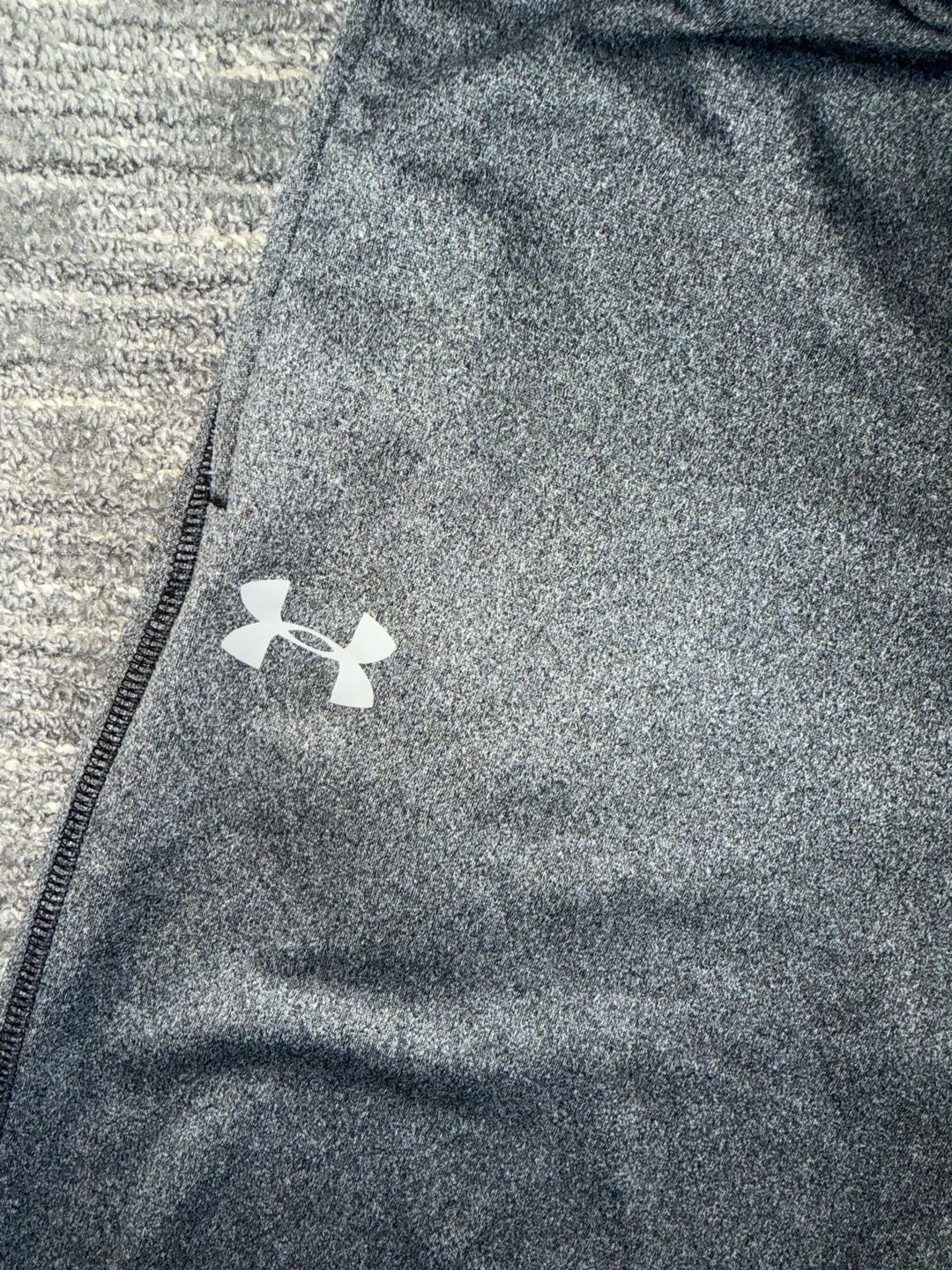 Under Armour Men's Armour Fleece Joggers in Charcoal Heather 5
