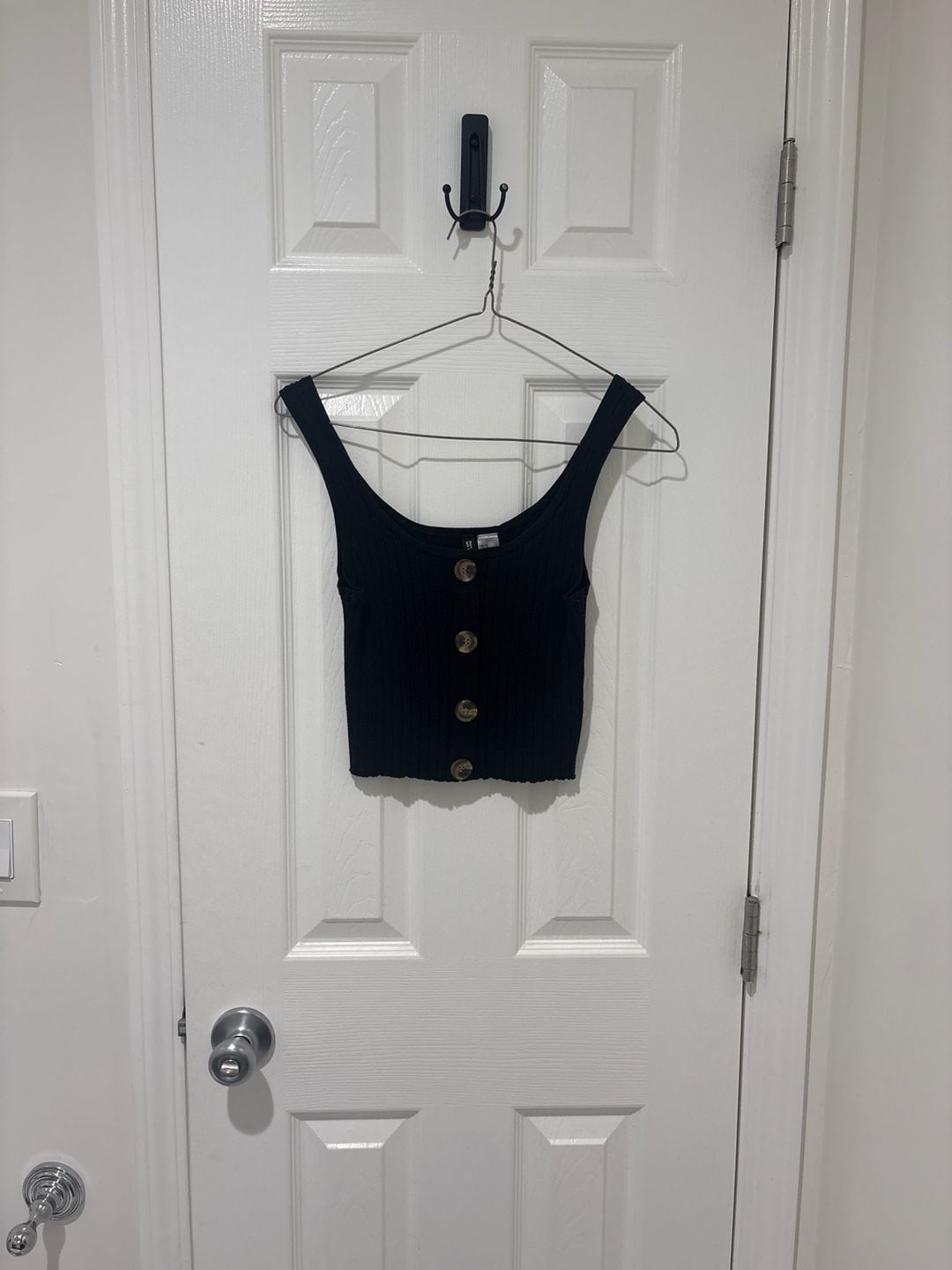 H&M Divided Ribbed Button-Up Sleeveless Crop Top in Black 1
