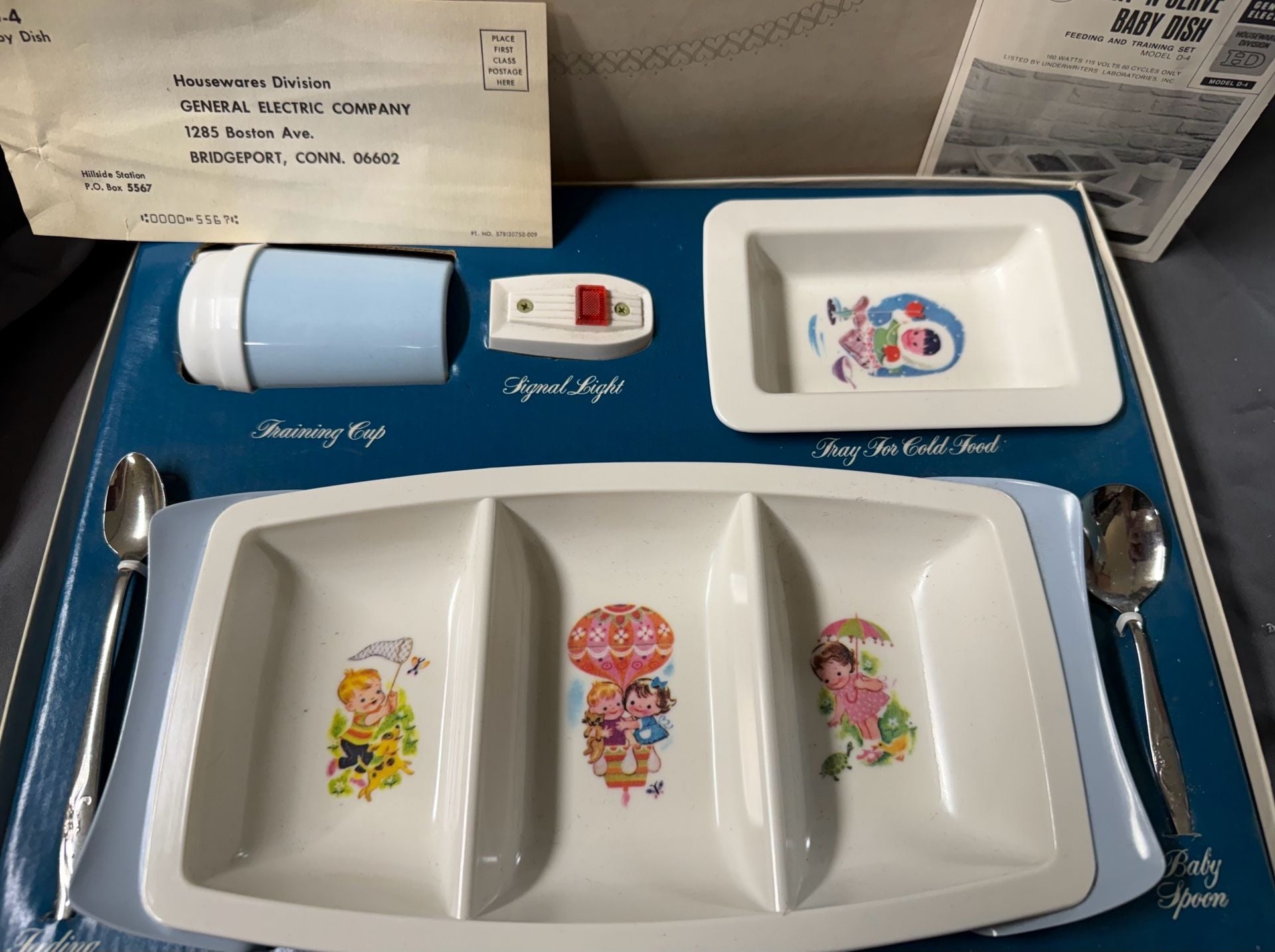 Vintage GE Heat 'n Serve Baby Dish Feeding and Training Set Model D-4 3