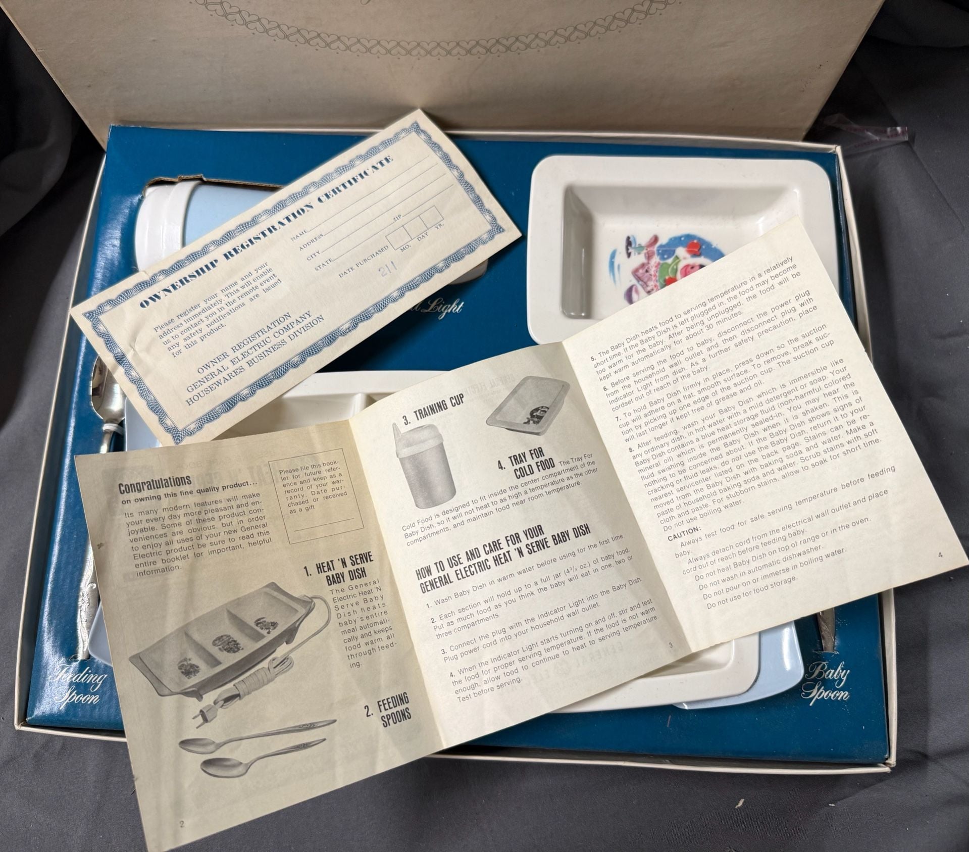 Vintage GE Heat 'n Serve Baby Dish Feeding and Training Set Model D-4 4