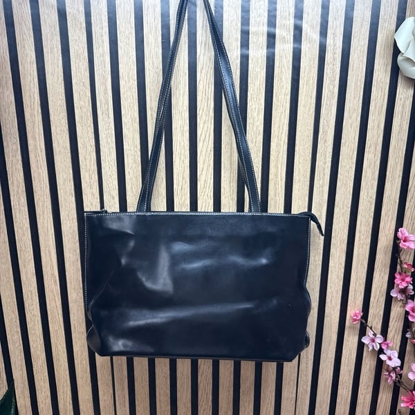 M’Rell Paris Made in France Black Smooth Soft Leather Shoulder Tote Bag