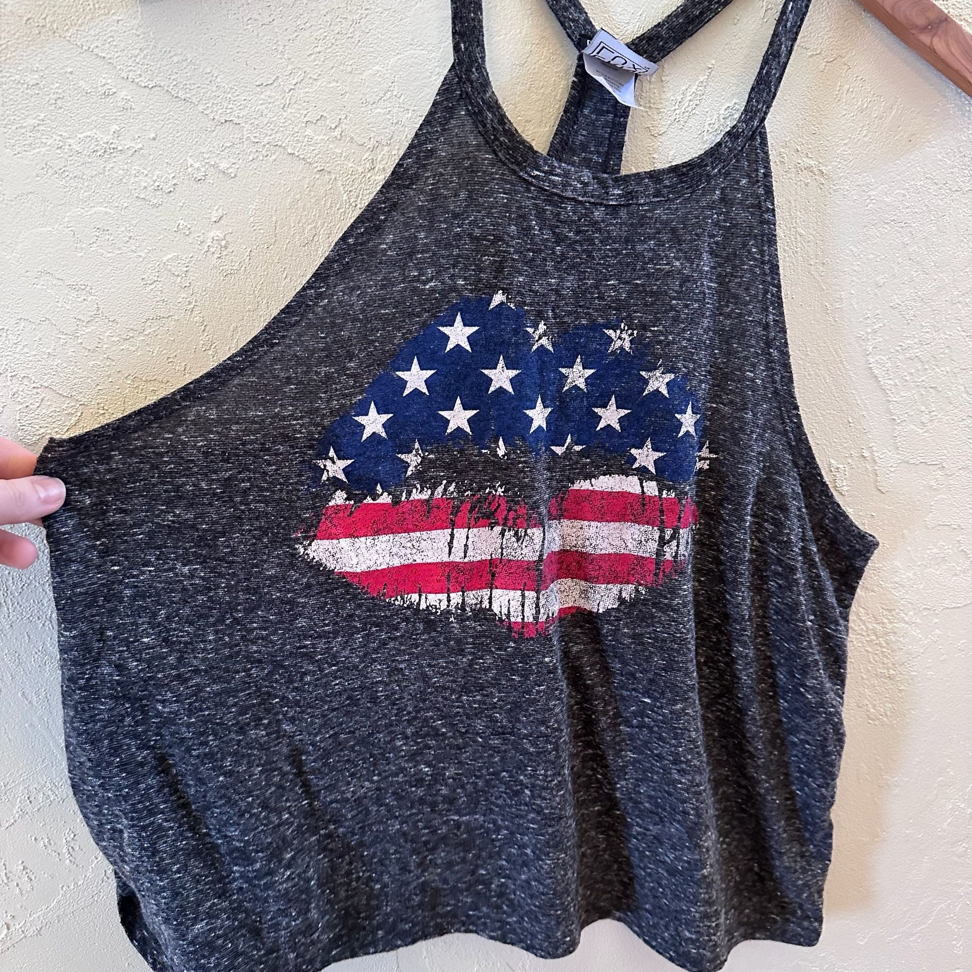 Modern Lux USA Lips Tank Top 3