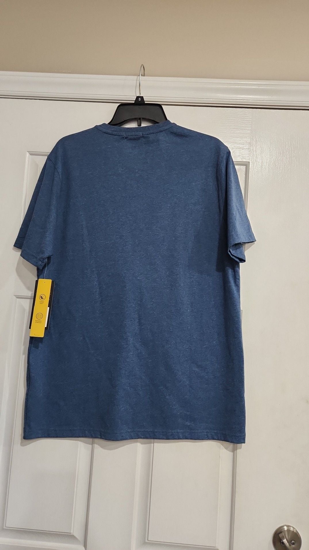 Lee Men's Short Sleeve Henley Pocket Tee in Blue Denim 5