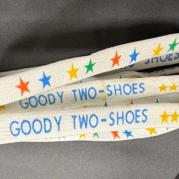 Vintage Goody Two-Shoes Multi-Color Star Print 39-Inch Shoelaces