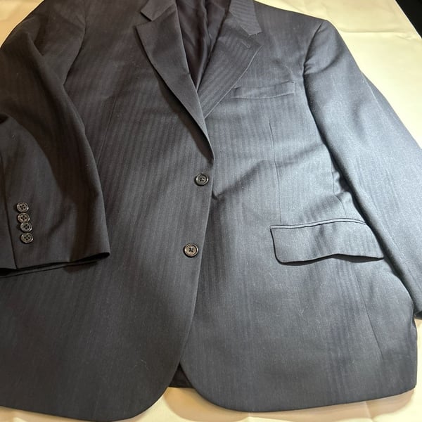Jos. A. Bank Signature Collection Charcoal Grey Herringbone 2-Piece Suit