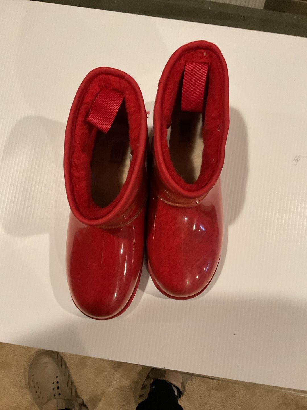 UGG Classic Clear Mini Boots in Samba Red 2