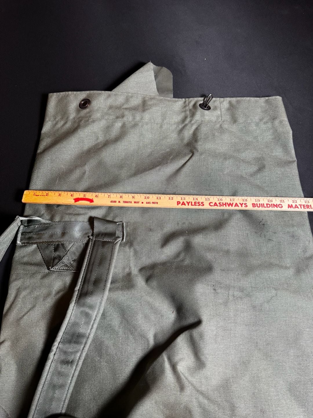 Vintage US Military Issue Olive Drab Nylon Sea Bag Duffel Bag with Backpack Straps 5