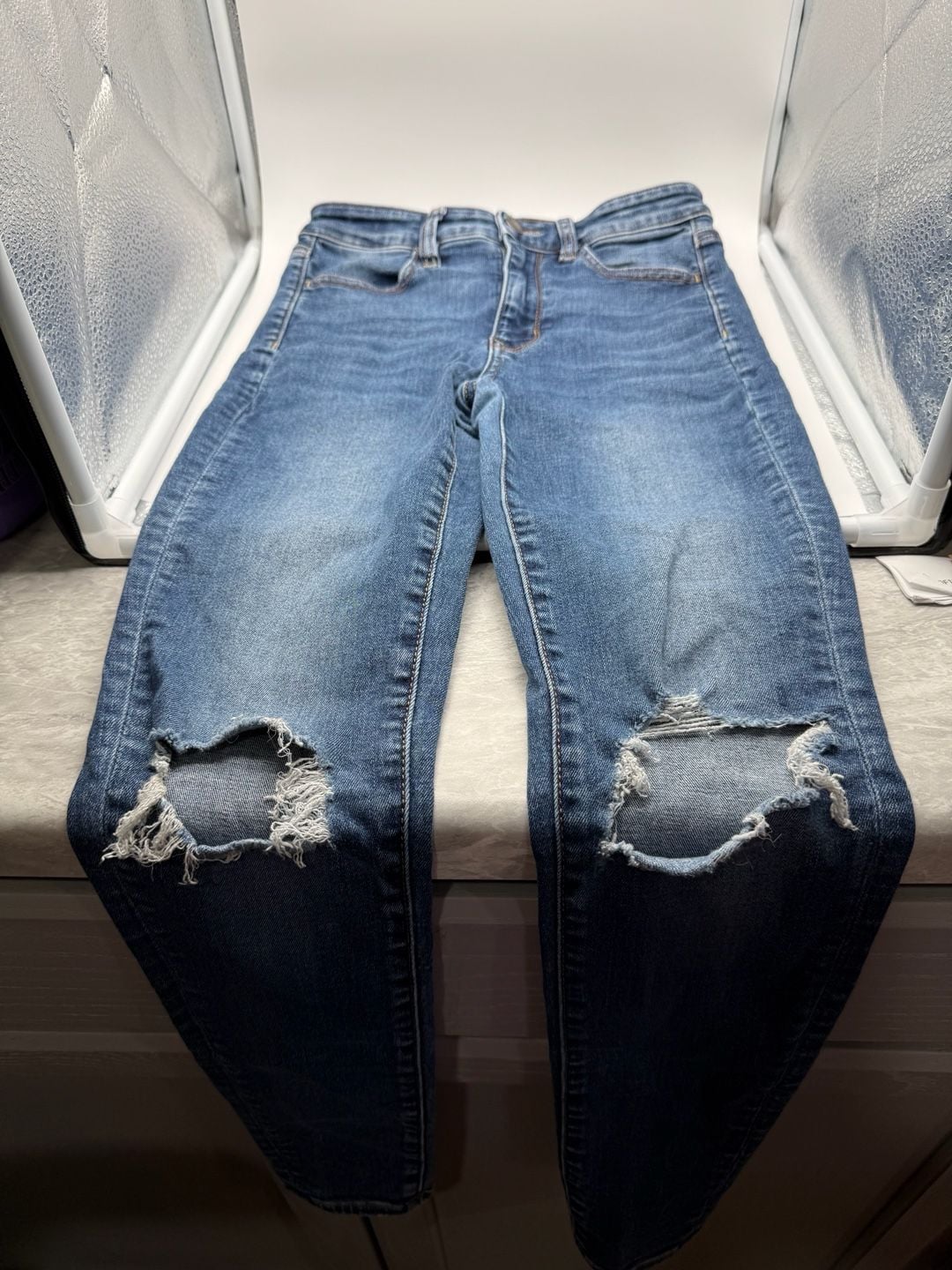 American Eagle Super Hi-Rise Ne(x)t Level Stretch Distressed Jeggings Size 2 Reg 8