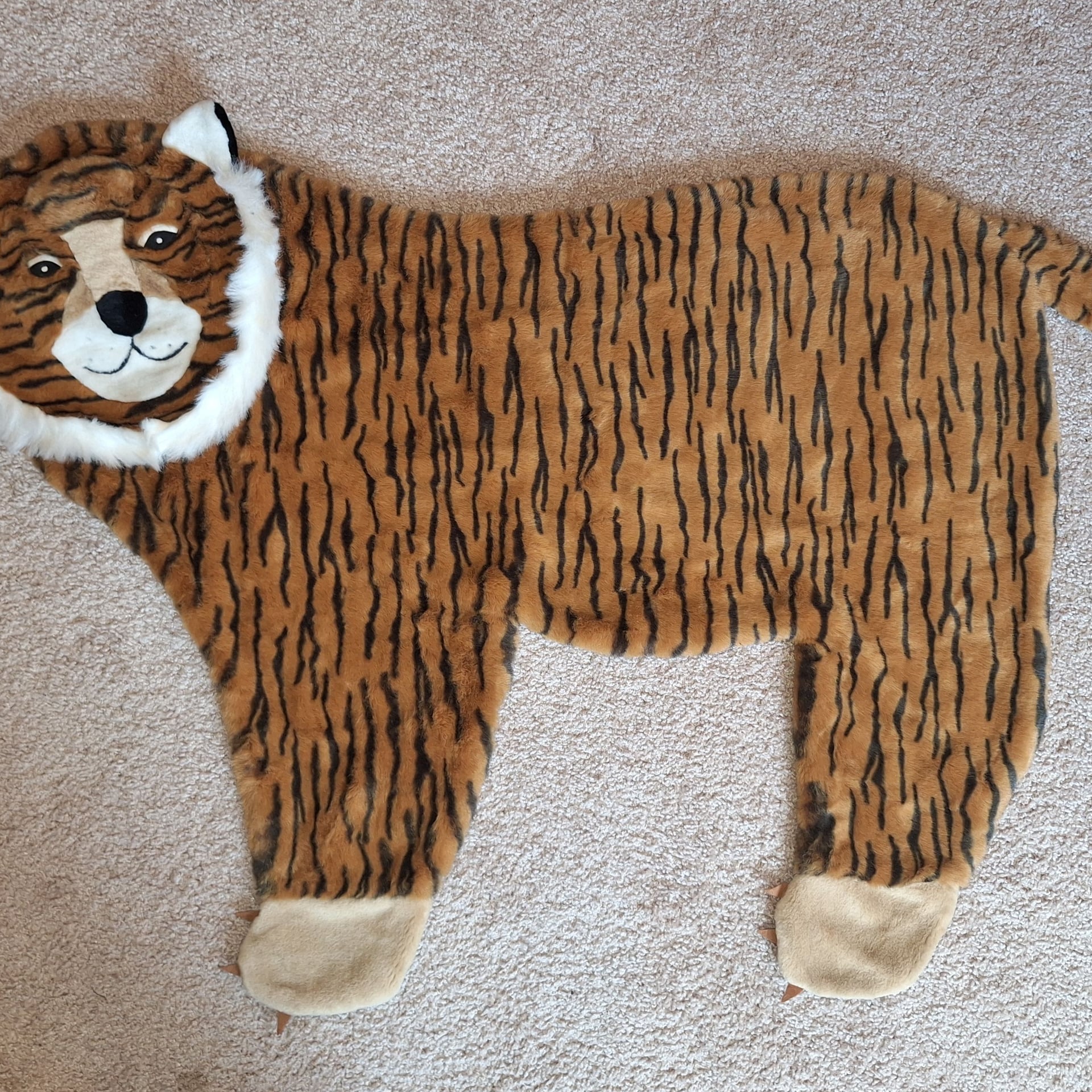 Tiger Rug - For Nursery or decoration. Handmade in India 1