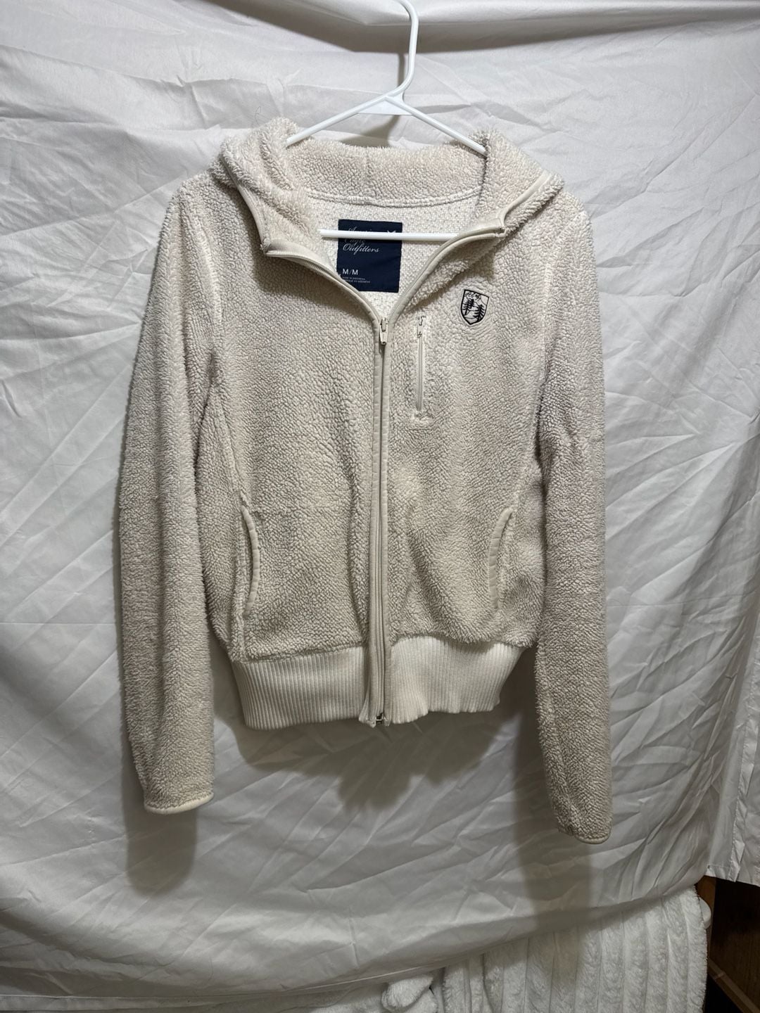 American Eagle Outfitters Sherpa Teddy Full-Zip Hoodie with Chest Pocket 2