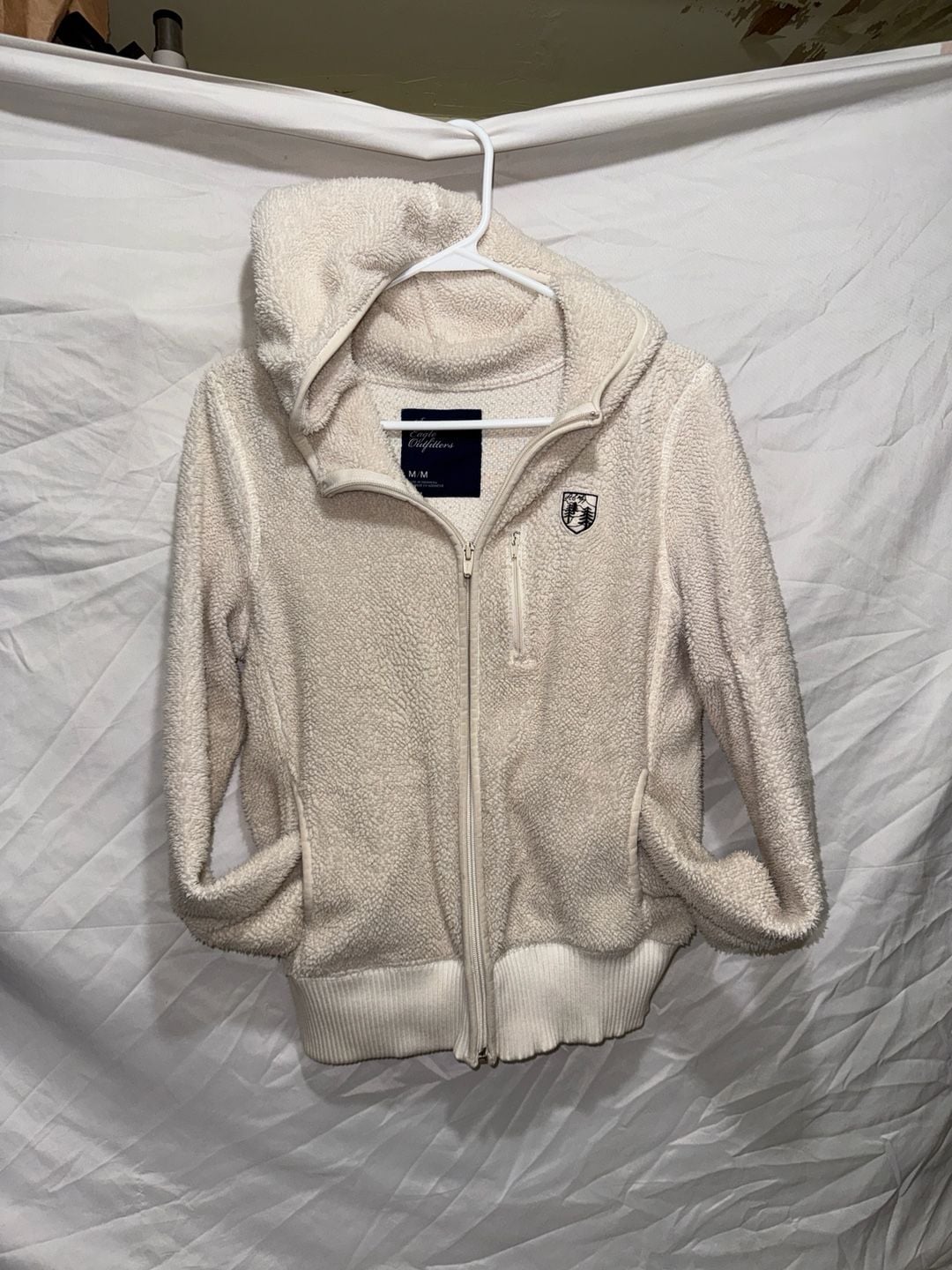 American Eagle Outfitters Sherpa Teddy Full-Zip Hoodie with Chest Pocket 6